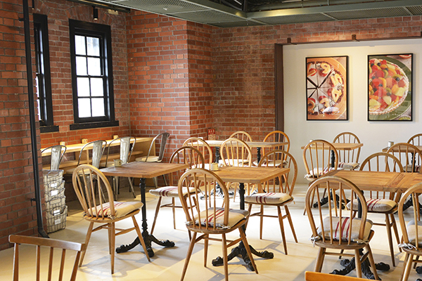 横浜赤レンガ倉庫店