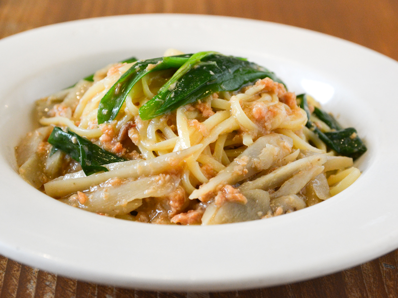 九条ネギ薫る 鶏そぼろとゴボウの和風ペペロンチーノ