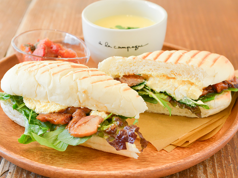 カフェ店フードメニューのお知らせ